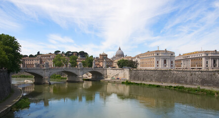 Fototapeta na wymiar Basilica Saint Peter - Vatican city - Tevere river - Roma - Italy