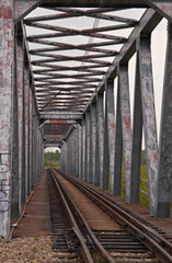 railway bridge, tracks © amadeusz