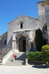 Eglise Saint Vincent des Baux de Provence, France