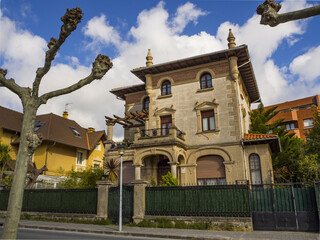 Casa en el paseo de Plentzia es un municipio de la provincia de Vizcaya, en el pa&iacute;s Vasco, Espa&ntilde;a. En abril de 2017