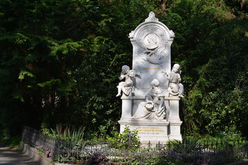 Fototapeta na wymiar Bonn, Robert Schumann Denkmal