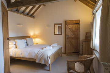 Fully Furnished Vacation Cottage Bedroom with Bathroom