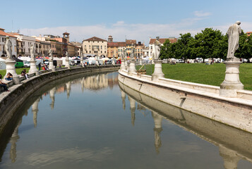 Obraz premium Piazza Prato della Valle in Padua, Italy.