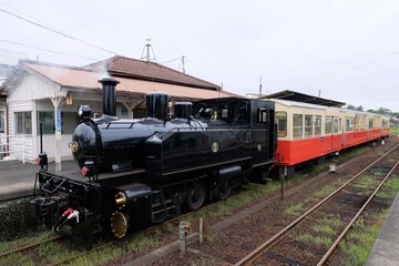 Fototapeta na wymiar 小湊鉄道トロッコ列車上総牛久駅