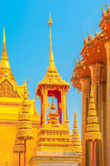 Obraz premium The Golden Crown and Throne at Wat Phra Kaew, Grand Palace, Bangkok, Thailand.