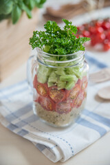 Quinoa Salat im Glas 