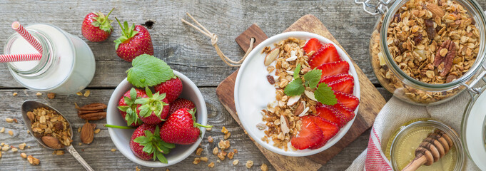Breakfast - yogurt with granola and straberries