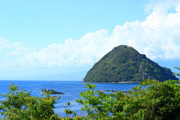 淡島と海