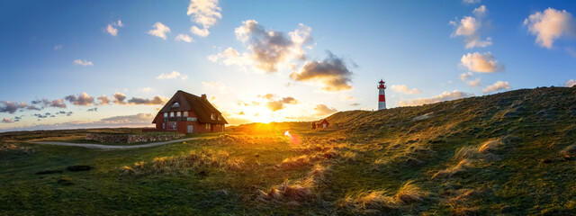 Haus am Lister Ellenbogen, Leuchtturm, Sonnenuntergang 