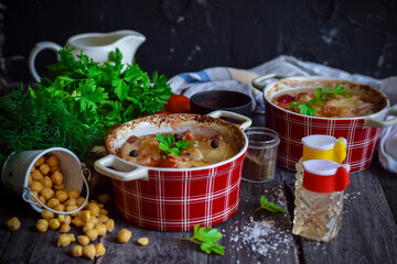 Azerbaijan su Piti. Soup based on lamb, vegetables, chickpeas, and sour plum.