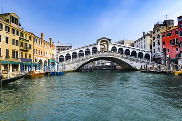 Foto op Plexiglas Rialtobrug De Rialtobrug in Venetië