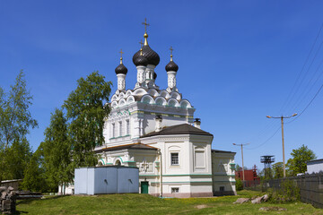 Церковь Троицы Живоначальной на Парусинке. Ивангород. Ленинградская область. Россия.