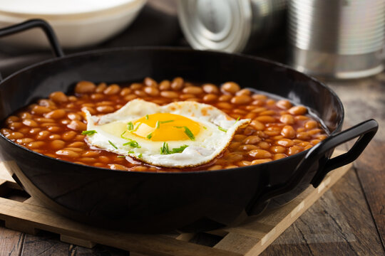Baked Beans with fried egg