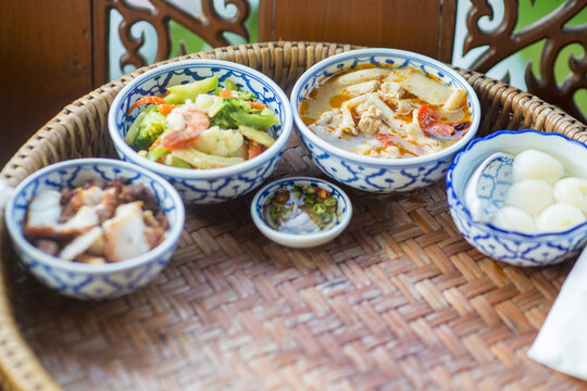 Thai wedding food and wedding decoration