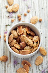 Roasted almonds with rosemary and sea salt