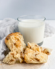 Muffin with milk