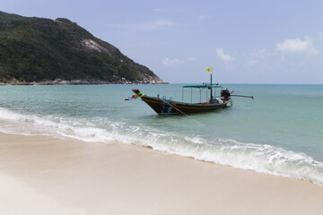 Naklejka premium Beautiful blue water near the islands of Thailand