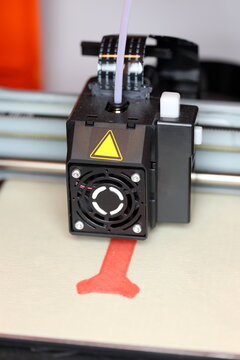 3D Drucker beim Druck