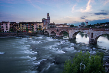 Fototapeta premium Verona bridge and Adige river