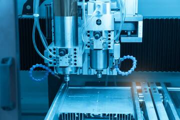 robot drill machine tool at mobile industrial manufacture factory