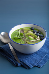green smoothie bowl spinach kiwi blueberry banana with chia seed