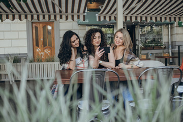 Fototapeta na wymiar three beautiful girls