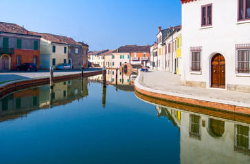 Fototapeta na wymiar Architectures and canals of Comacchio