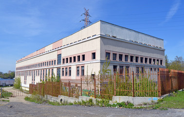 Заброшенное здание очистных сооружений ливневой канализации в Москве