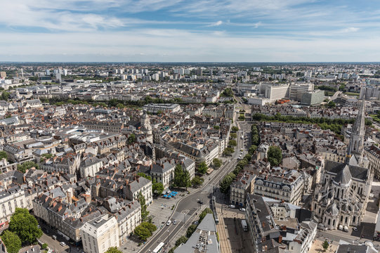 Vue aérienne du centre ville de Nantes