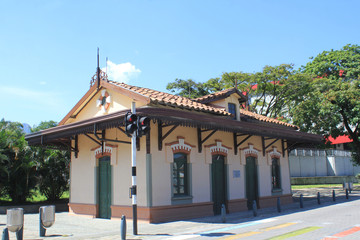 Antigua Estaci&oacute;n del Ferrocarril (Estaci&oacute;n El Bosque), Parque Explora. Medell&iacute;n, Colombia.