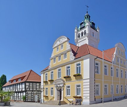 Panoramaaufnahme Rathaus der Stadt Verden - Teile vom Rathausvorplatz