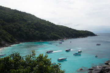 Fototapeta premium Blue water on the Similan Islands