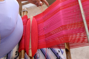 A Woman ist weaving near Oaxaca