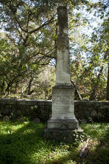 Obraz premium Tombstone in old cemetery