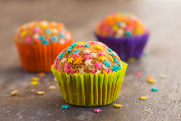 Cupcakes decorated with stars 