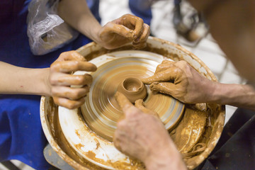 Molding with pottery