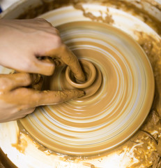 Molding with pottery