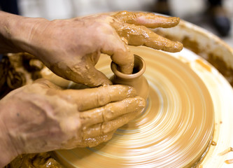 Molding with pottery