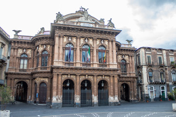 Fototapeta na wymiar Catania, piazza Teatro Massimo