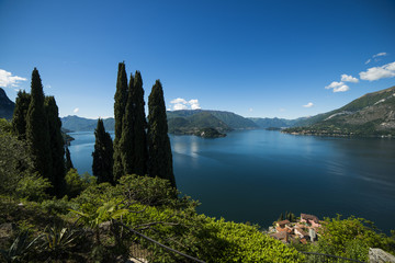 Panoramic view of Lake Como_the promontory of Bellagio