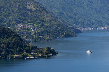 Panoramic view of the lake of Como_promontory of Bellagio