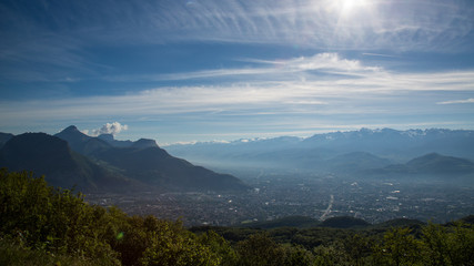 Grenoble vue de la route de Saint Nizier