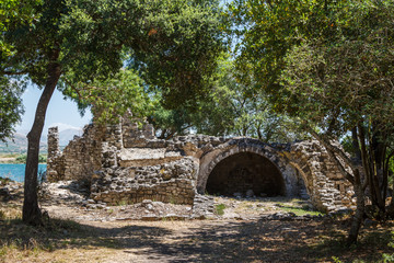 Fototapeta na wymiar Ruins of the ancient town Butrint (Buthrotum), Albania