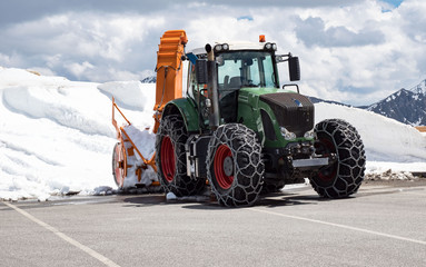 Traktor © thomasknospe