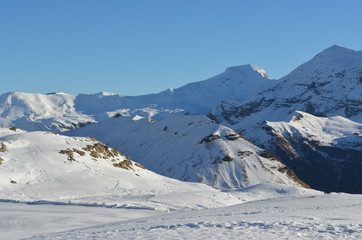 Montagne enneigée