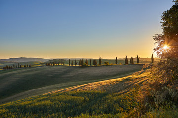 Obraz premium Panoramic view of a spring day in the Italian rural landscape.
