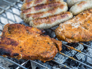 Grillzeit Steak mit Nürnbergr Bratwurst