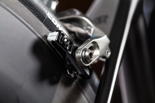 v&eacute;lo, d&eacute;railleur, frein, cha&icirc;ne 
