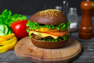 Homemade hamburger with fresh vegetables