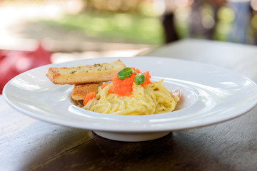 Spagetti cream source